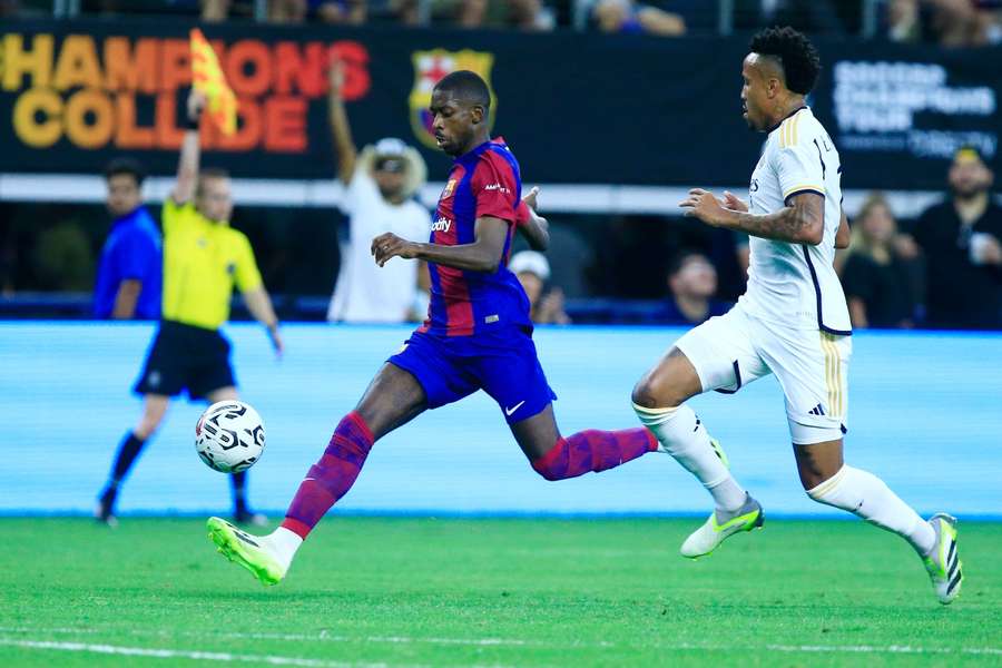 Dembélé, diante do Real Madrid nos Estados Unidos, ainda continua a ser jogador do Barcelona