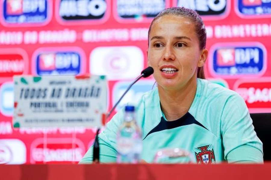 Tatiana Pinto em conferência de imprensa
