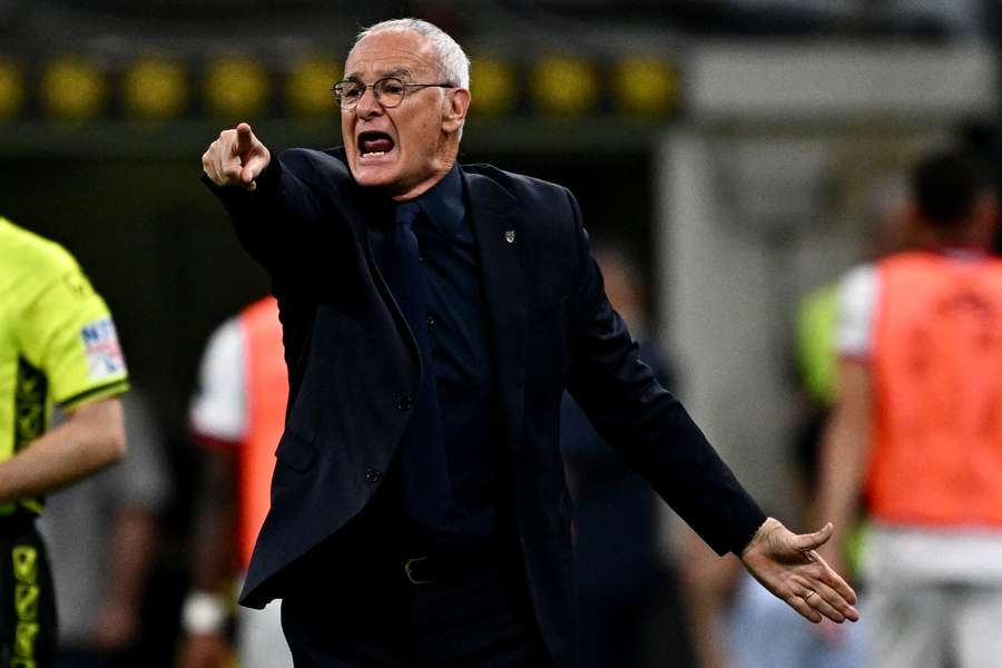 Claudio Ranieri durante la gara contro l'Inter