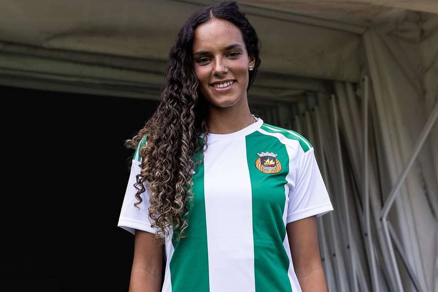 Rita Almeida com a camisola do Rio Ave Rita Almeida com a camisola do Rio Ave
