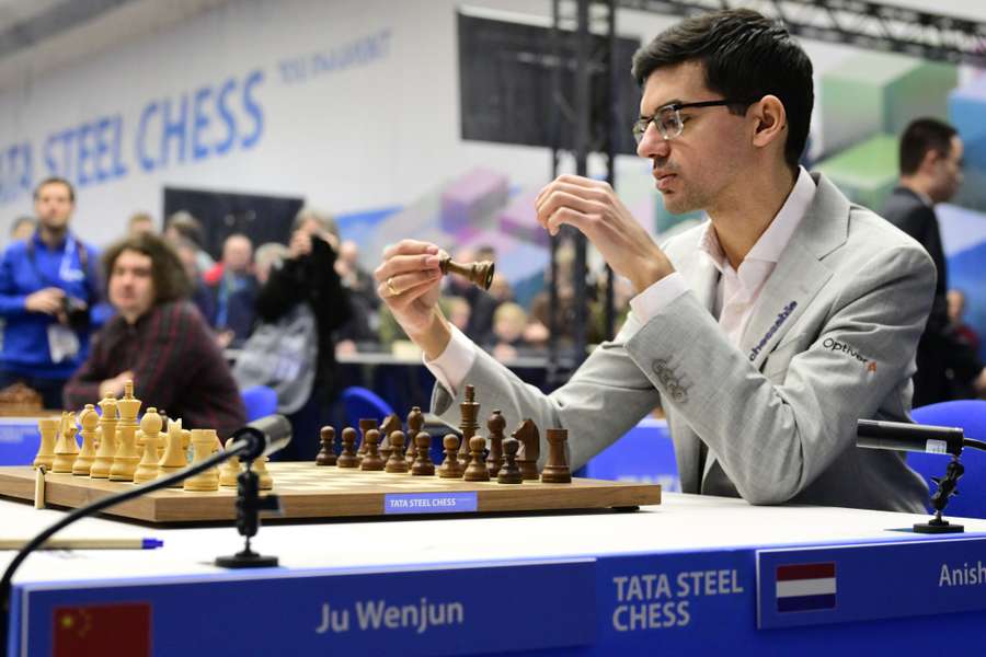 Anish Giri tijdens het toernooi in Wijk aan Zee