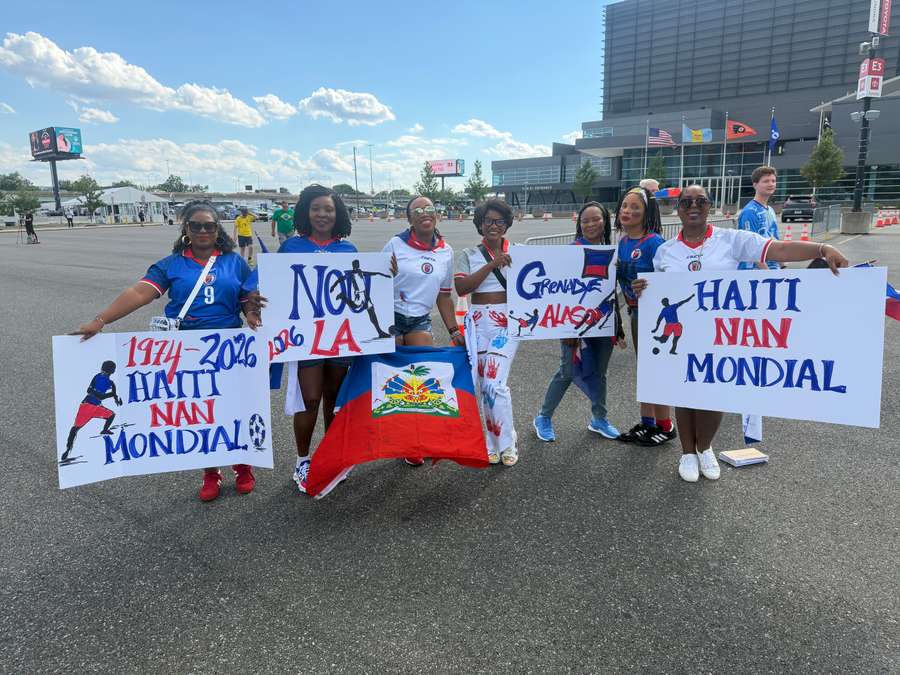 A torcida haitiana reforçou toda sua paixão com o Brasil e o povo brasileiro
