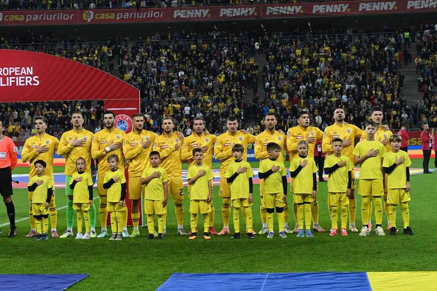 Naționala României înainte de meciul cu Austria din preliminariile pentru Cupa Mondială