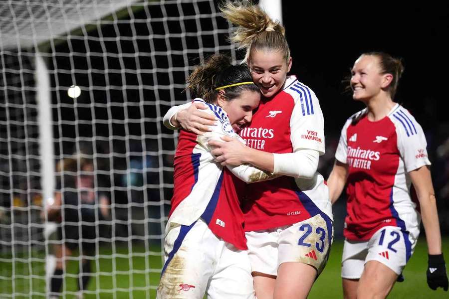 Arsenal feiert einen Sieg im Topspiel