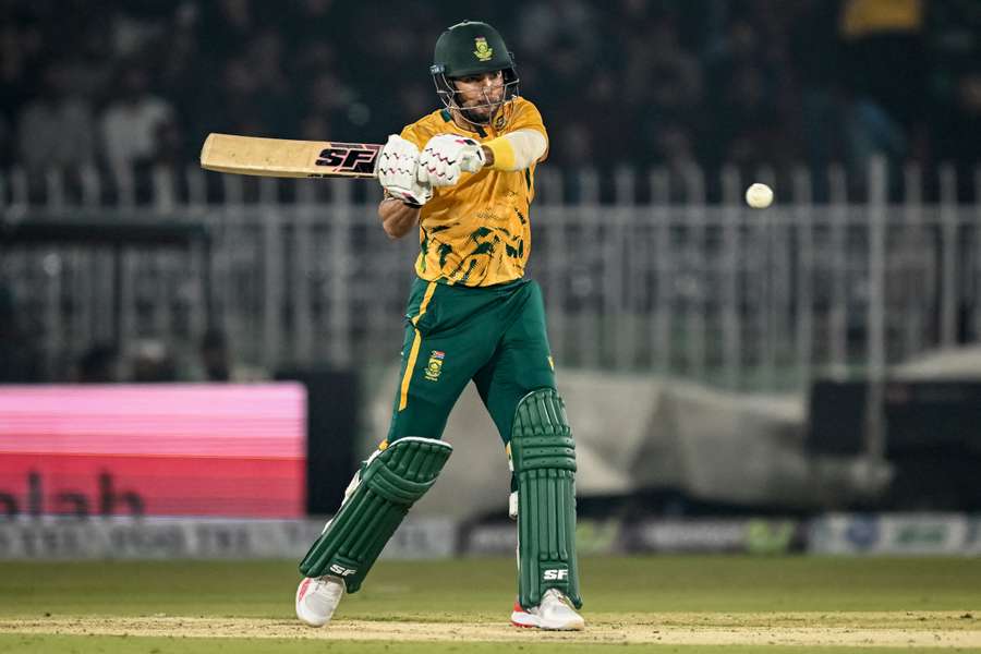 South African opener Reeza Hendricks struck a fluent 60 from 40 balls. South African opener Reeza Hendricks struck a fluent 60 from 40 balls.