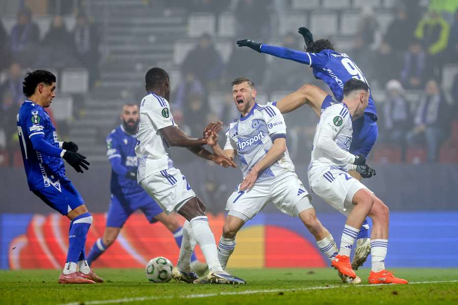 Olomouc doma padla s Lechem 1:2, i tak postupuje do play off KL.