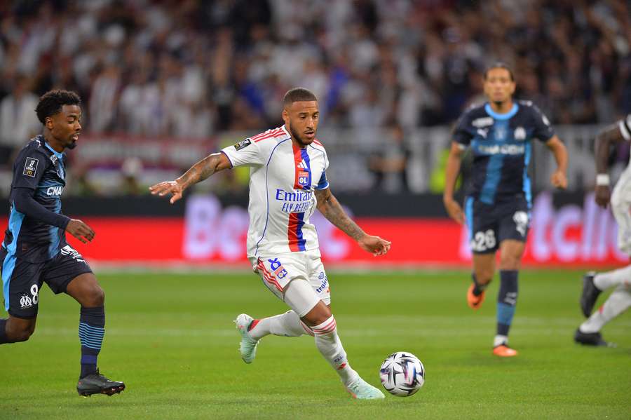 Tolisso no domingo à noite