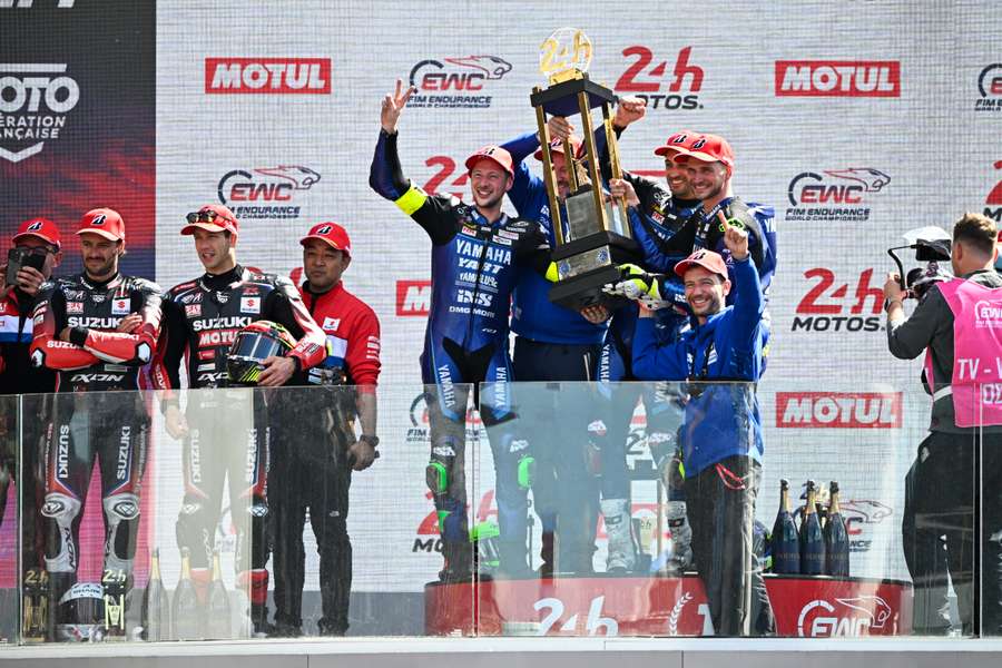 Yamaha célébrant son titre ce dimanche.