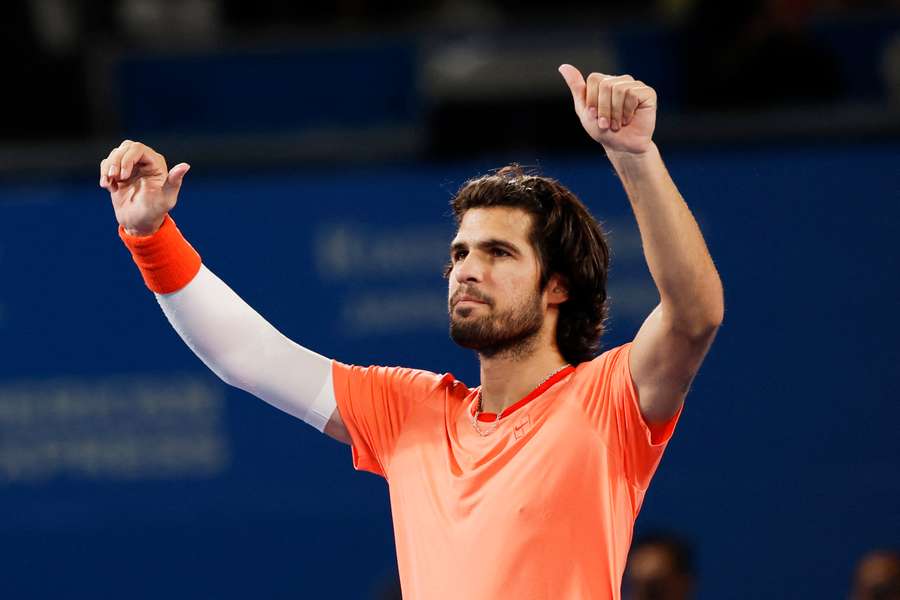 Carlos Alcaraz célèbre après sa victoire en finale face à Jiri Lehecka