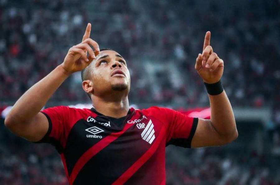 Vitor Roque já fez nove gols pelo Athletico-PR em 2023