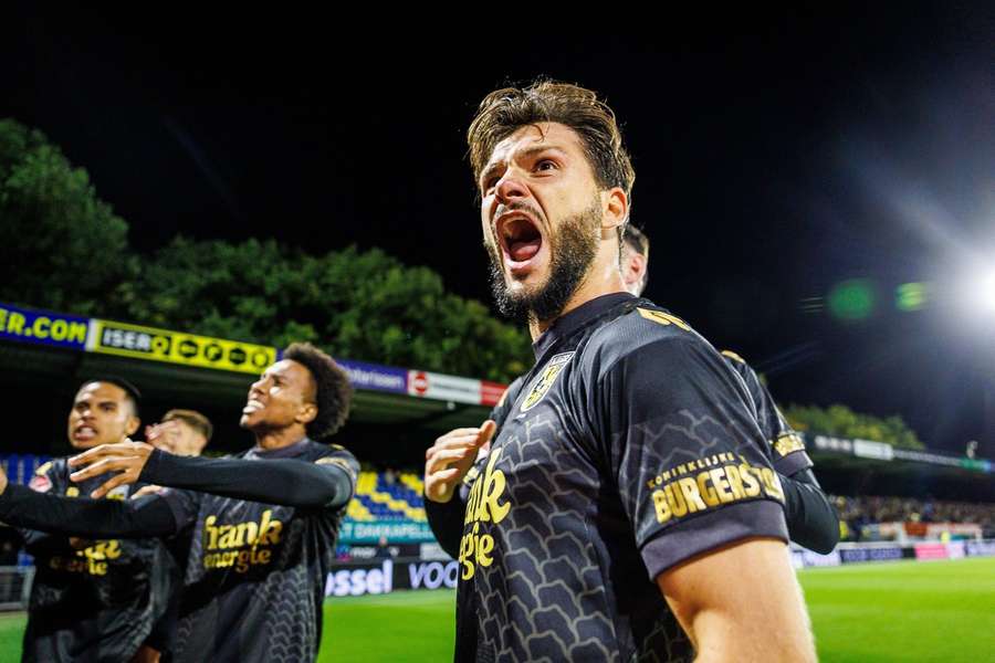 Marco Schikora celebrates scoring the 1-1 against RKC Waalwijk.