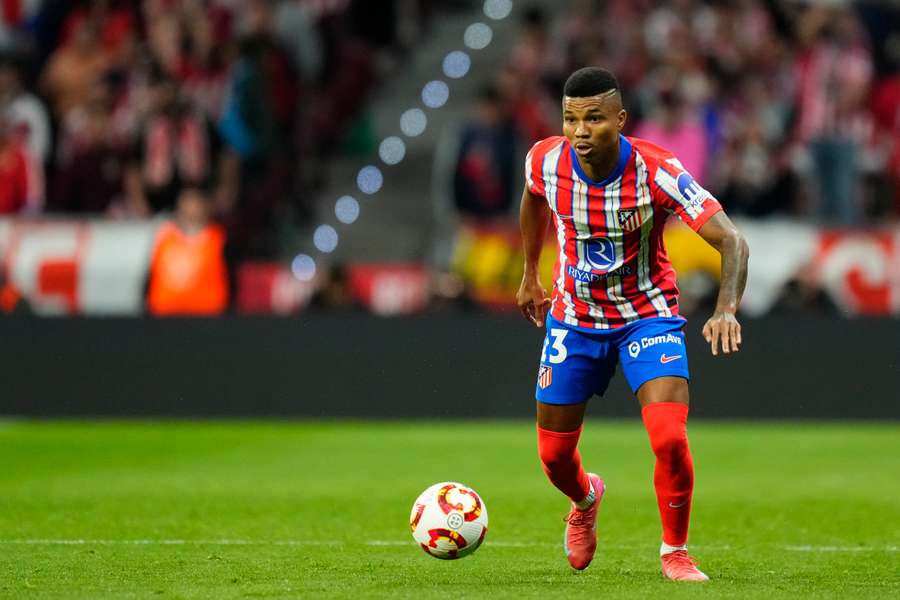 Reinildo, objeto de interés del Nottingham Forest y del Crystal Palace