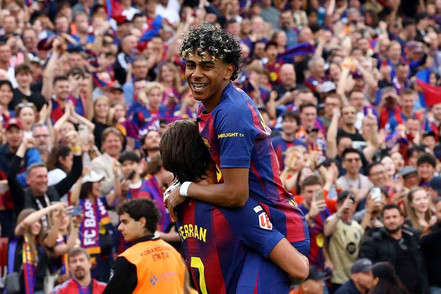 Lamine Yamal fechou o jogo com um gol e duas assistências