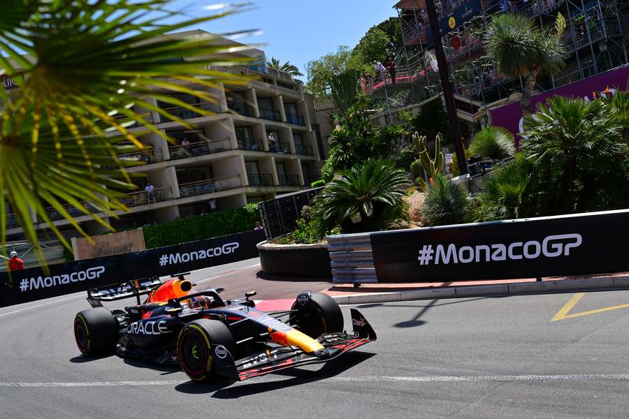 Verstappen races through Monaco