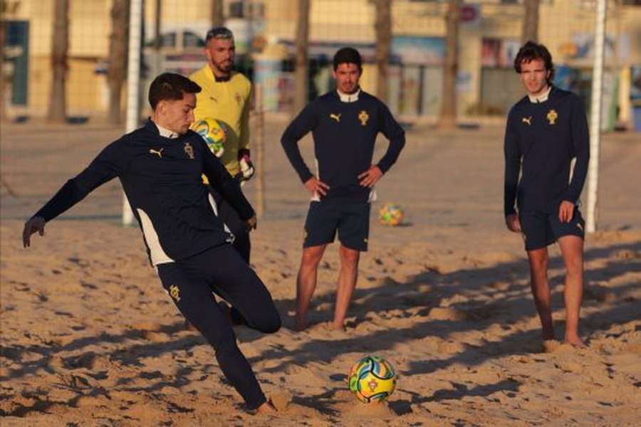 Miguel Pintado preparado para o Mundial de futebol de praia