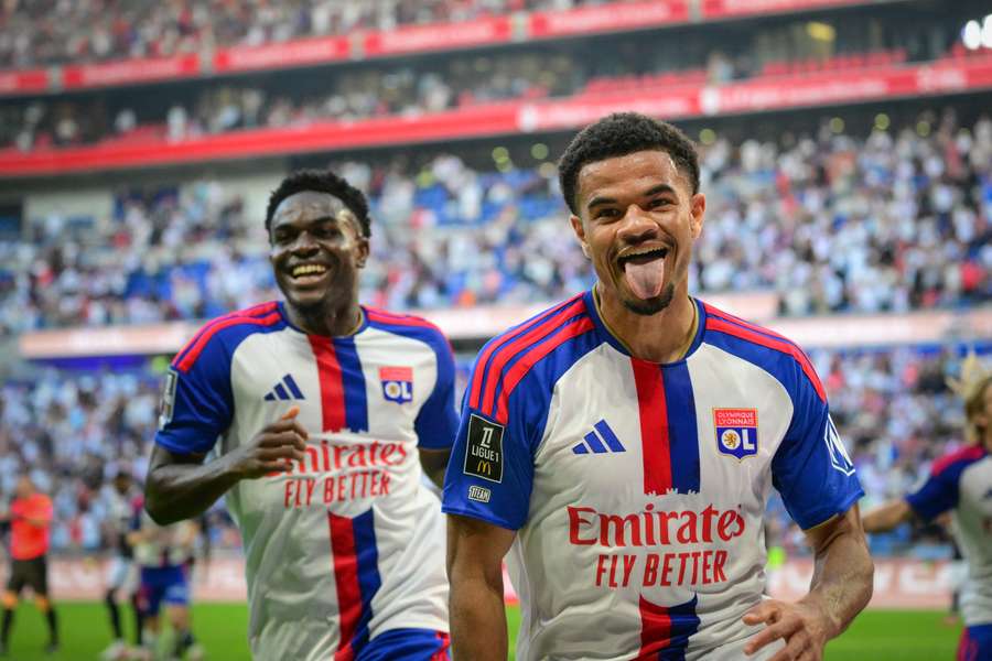 Porté par ses recrues, l'OL s'offre un nouveau succès face à l'AJ Auxerre