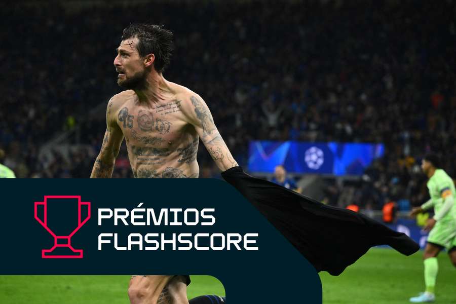 Francesco Acerbi festeja após o 3-3 Francesco Acerbi festeja após o 3-3