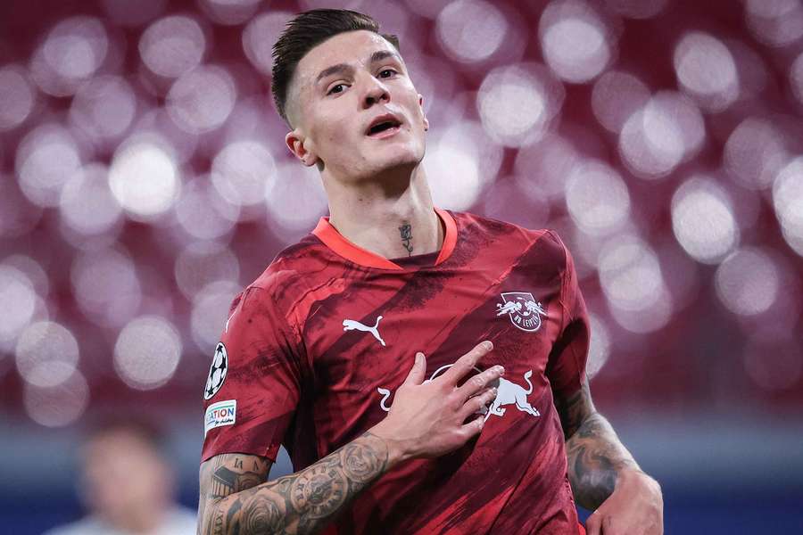Arsenal está em busca de um atacante para subsituir os lesionados Gabriel Jesus e Saka