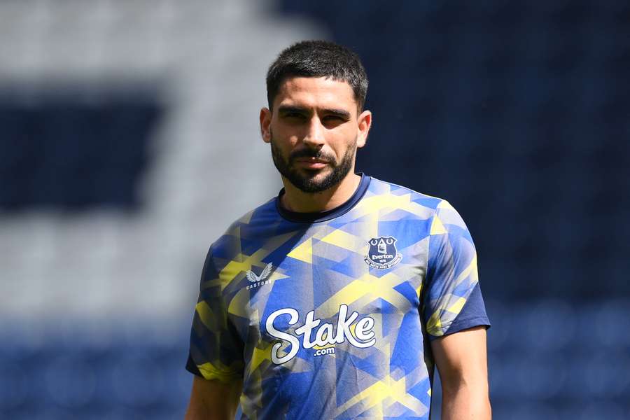 Neal Maupay is on loan at Marseille from Everton