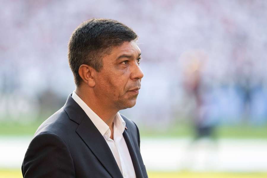 Giovane Elber ist für die WM-Chancen Brasiliens wenig optimistisch. Giovane Elber ist für die WM-Chancen Brasiliens wenig optimistisch.