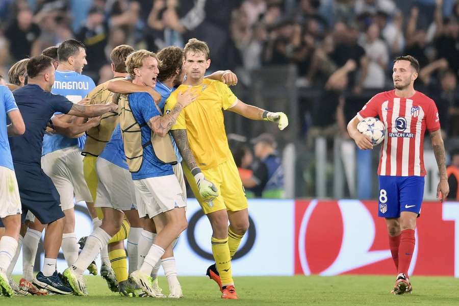 În meciul tur, portarul Provedel a adus egalarea pentru Lazio în prelungiri, scor 1-1