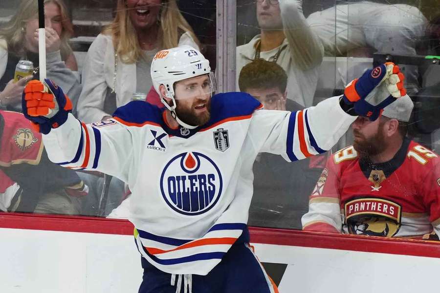 Leon Draisaitl wird für die Olympischen Spiele die Schlittschuhe anziehen.