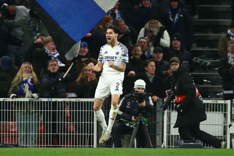 Kevin Diks celebrates scoring for Copenhagen