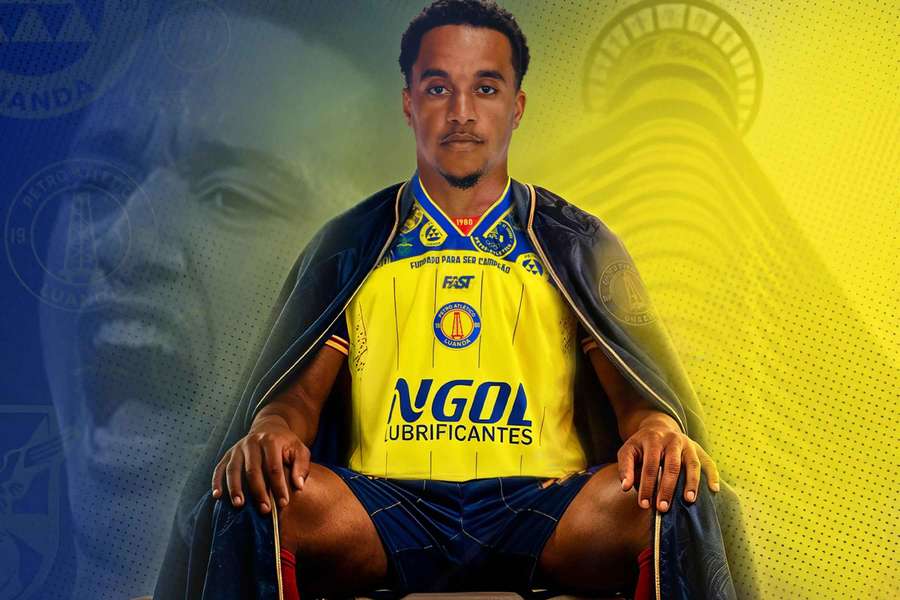 Hélder Costa apresentado no Petro de Luanda Hélder Costa apresentado no Petro de Luanda