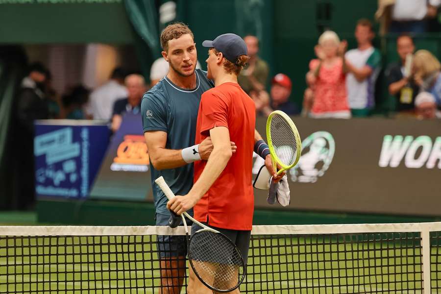 Alles zum 9. Wimbledon-Tag: Mit dem Live-Tracker von Flashscore Alles zum 9. Wimbledon-Tag: Mit dem Live-Tracker von Flashscore