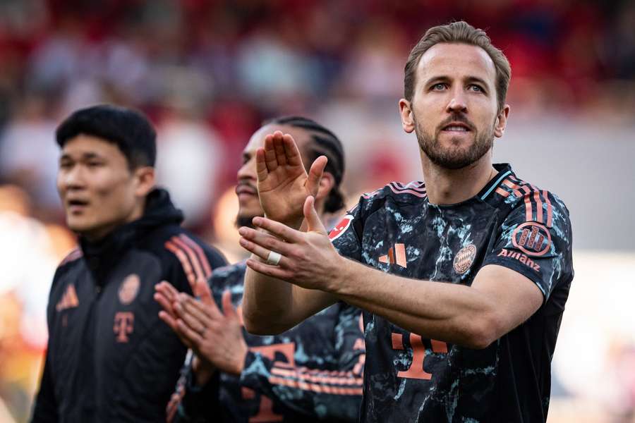 Kane má s Bayernem na dosah první trofej kariéry, ale bude jen na tribuně