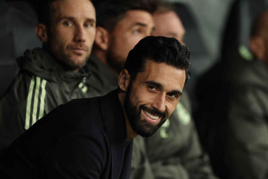 Alexander-Arnold set to leave Real Madrid? Former Liverpool star dragged into conspiracy Alexander-Arnold set to leave Real Madrid? Former Liverpool star dragged into conspiracy