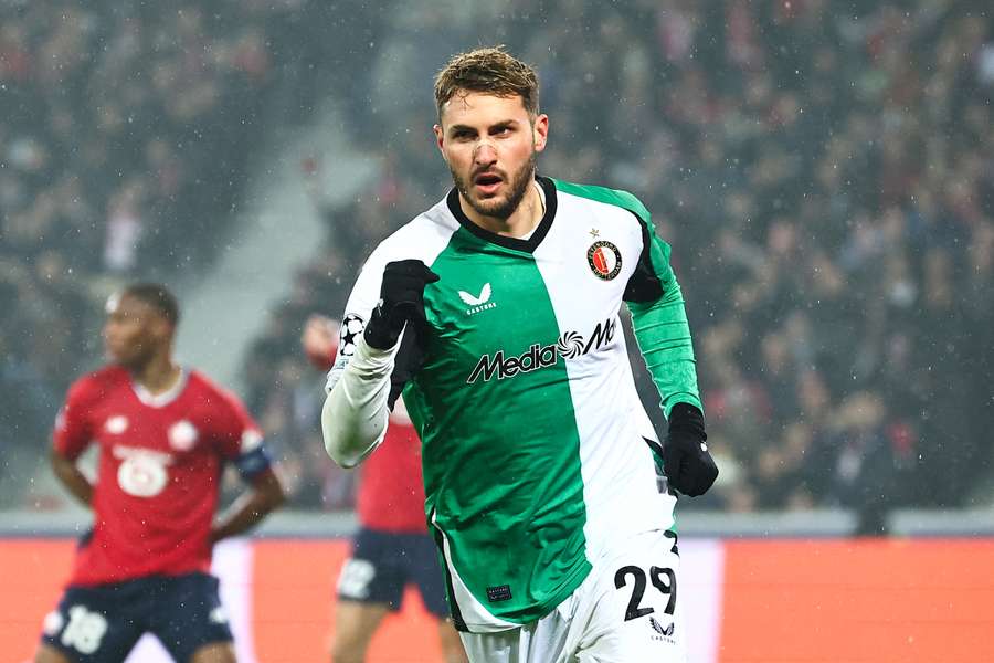 Santiago Gimenez face à Lille en Ligue des champions.