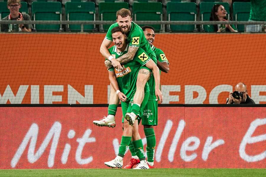 Aufstieg per Kantersieg! SK Rapid hofft weiter auf Conference League Aufstieg per Kantersieg! SK Rapid hofft weiter auf Conference League