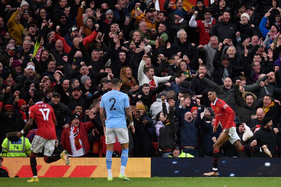 Estrela de Rashford brilha e United vira pra cima do City em clássico eletrizante