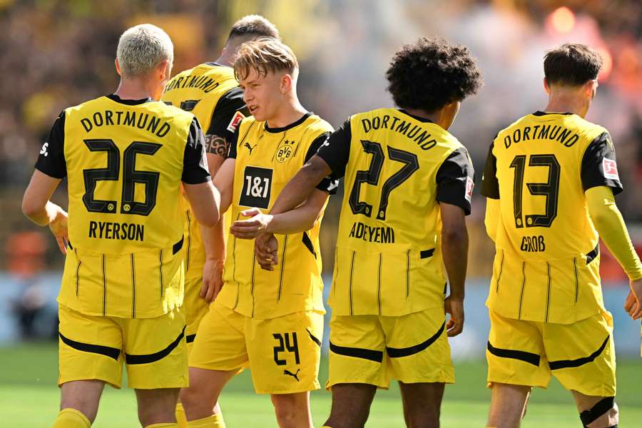 Dortmund dal Leverkusenu čtyři góly. 