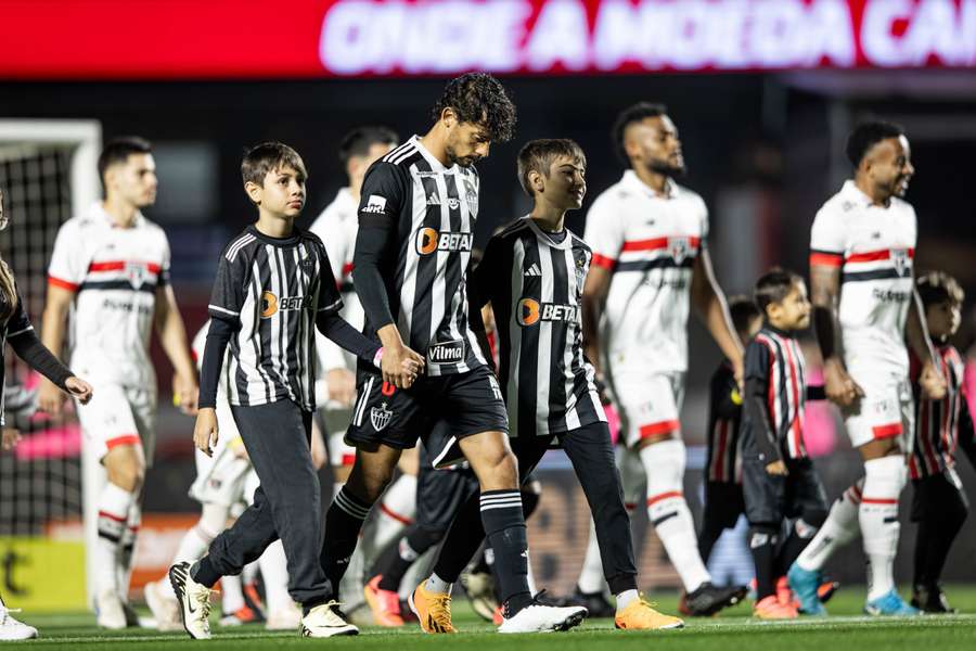 Galo e São Paulo vão em busca de vaga na semifinal