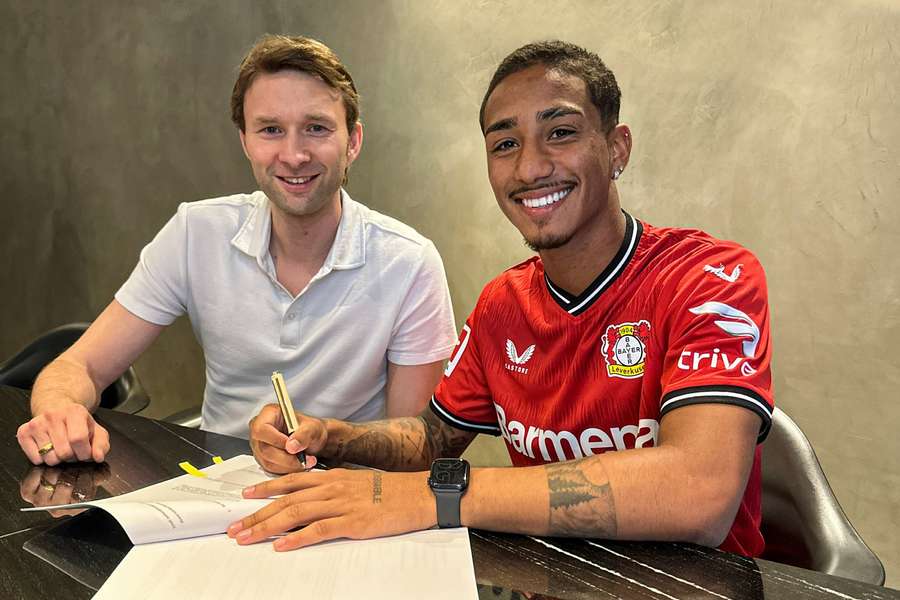 Arthur assinou contrato de 5 anos com o Leverkusen