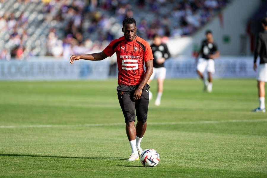 Arnaud Kalimuendo sur le point de quitter Rennes pour Nottingham Forest