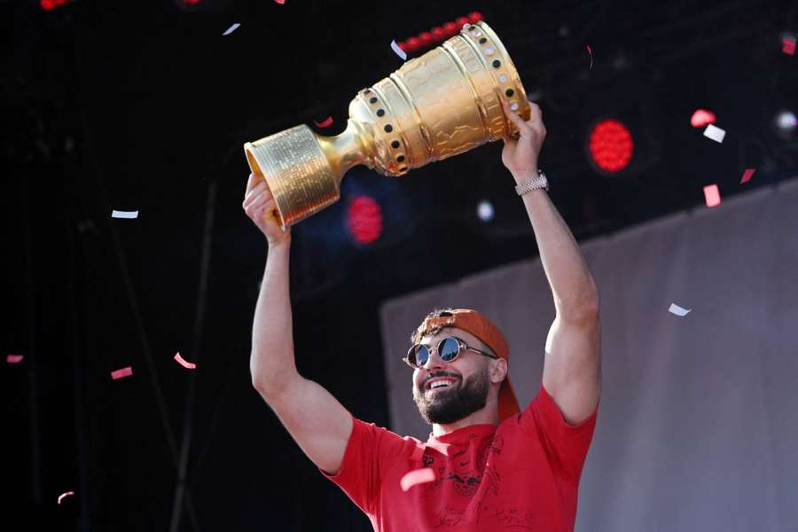 Gvardiol ganhou a Taça da Alemanha com o RB Leipzig na época passada