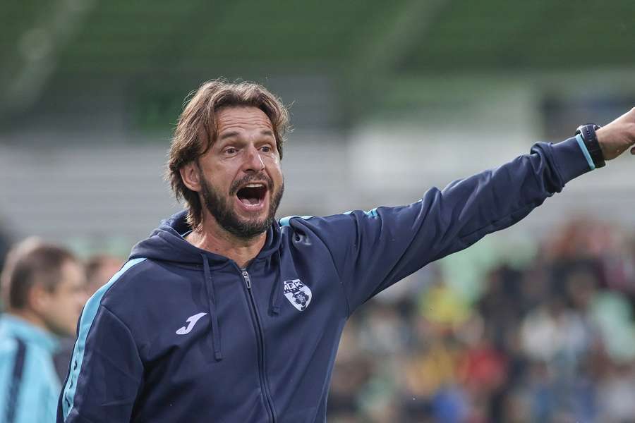 Lehké body pro Slavii? Karviné se před víkendem rozsypala sestava, trenér jen krčí rameny