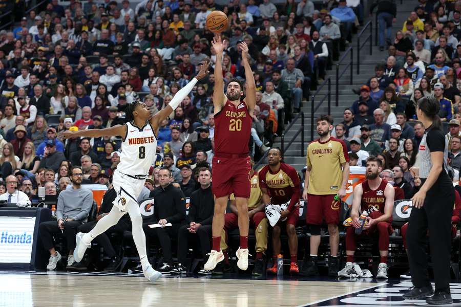 Los Cavaliers ganan de nuevo. Los Cavaliers ganan de nuevo.