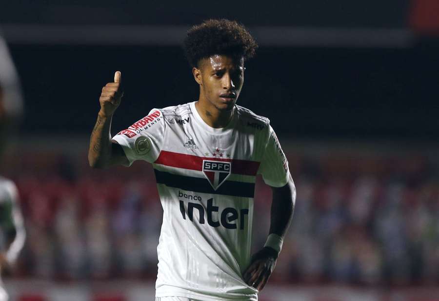 Tchê Tchê teve passagem de duas temporadas pelo São Paulo