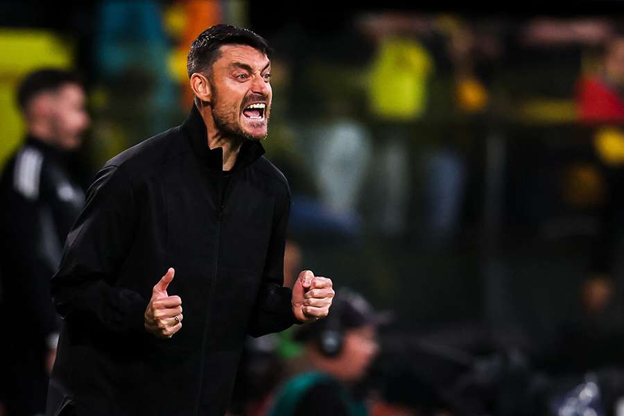 Albert Riera řešil konflikt s Jonathanem Burkardtem.