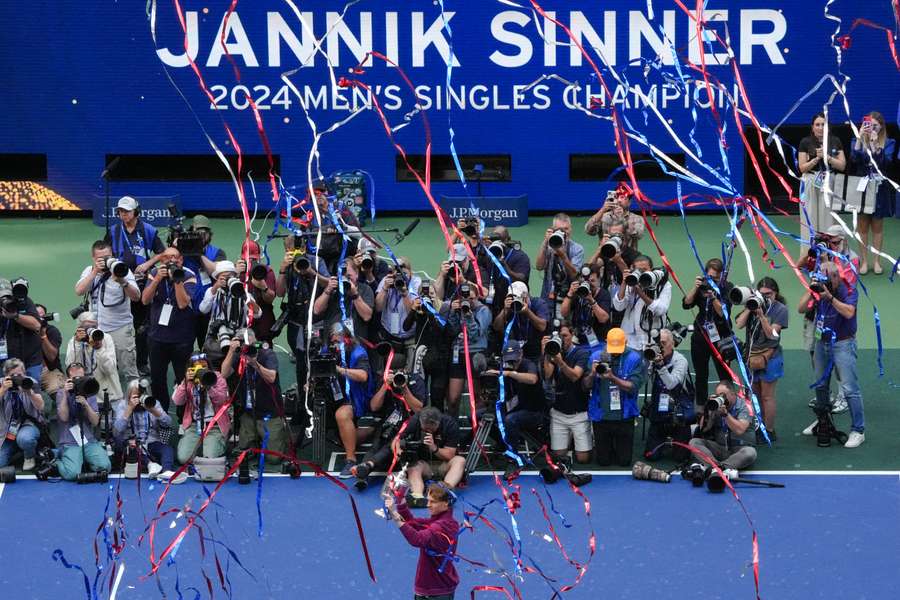 Jannik Sinner esulta per la vittoria del singolare maschile, Us Open 2024.