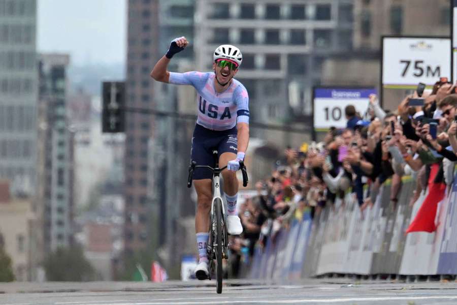 Brandon McNulty é campeão do mundo Brandon McNulty é campeão do mundo