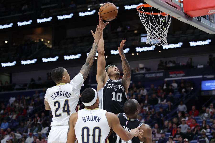 San Antonio Spurs ponownie przegrali z New Orleans Pelicans. Jeremy blisko double-double
