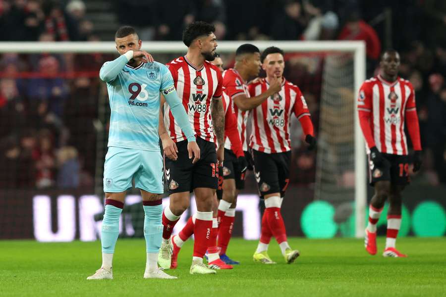 Walker on Burnley defeat at Sunderland: Terrible, unacceptable Walker on Burnley defeat at Sunderland: Terrible, unacceptable