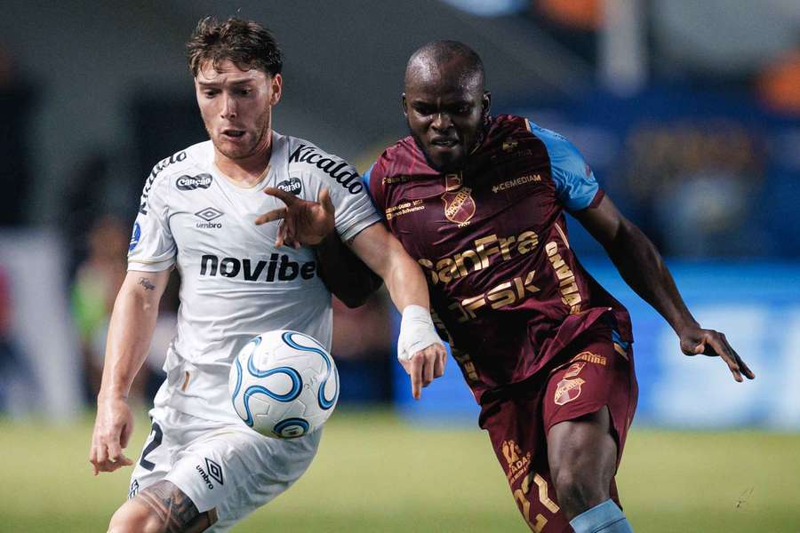 Na ida, o Santos venceu por 2 a 1 Na ida, o Santos venceu por 2 a 1