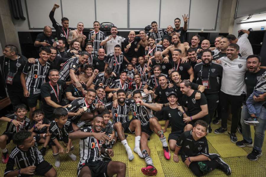 Grupo atleticano celebra conquista do Campeonato Mineiro do ano passado