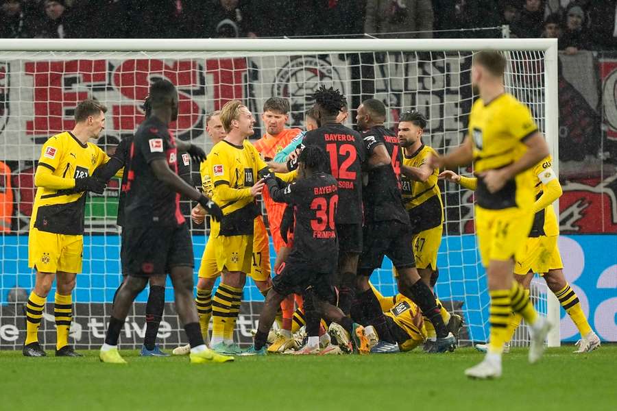 Leverkusen and Dortmund battled out a 1-1 draw